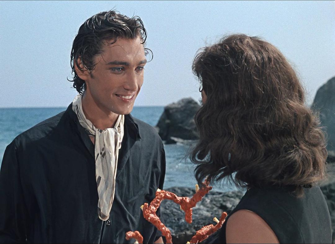 早期具有俄苏审美的科幻影片:《两栖人》 早期具有俄苏审美的科幻影片:《两栖人》