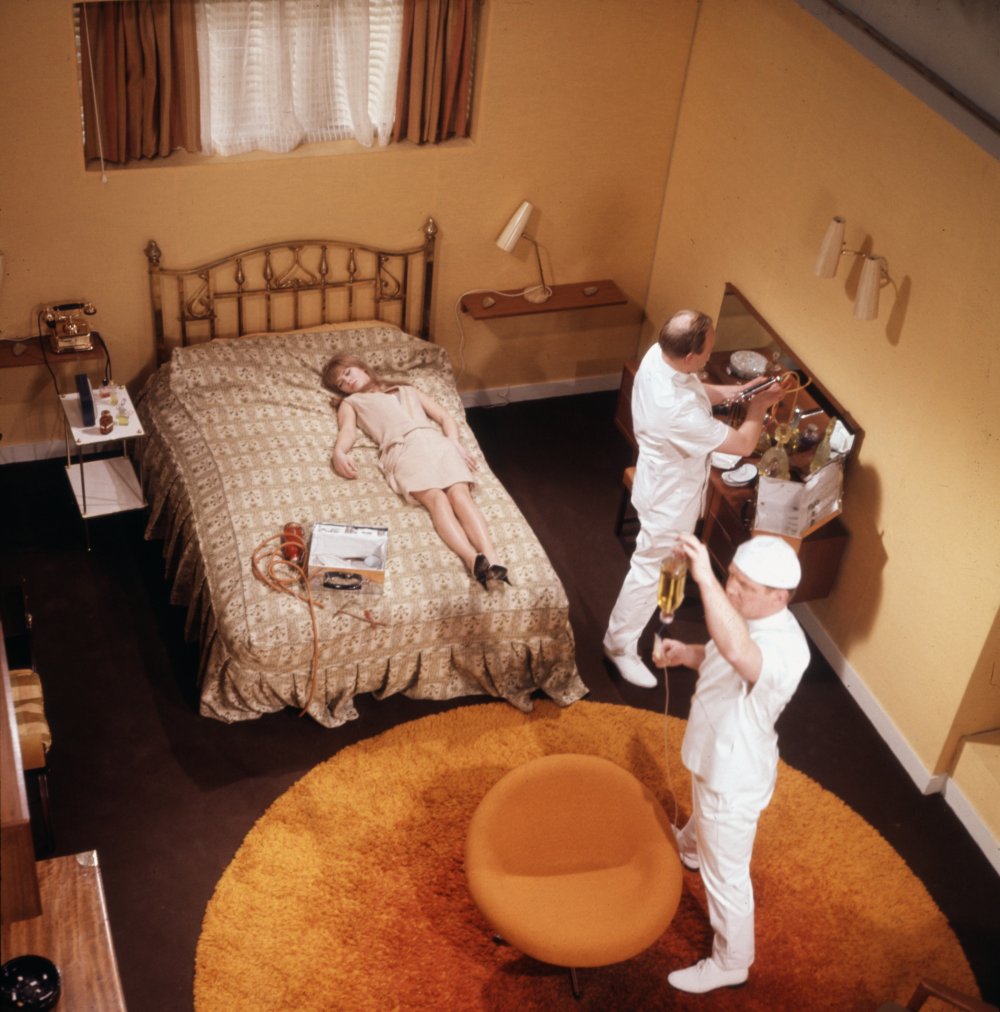 具有超前意识和讽刺效果的惊悚影片：《华氏451度》