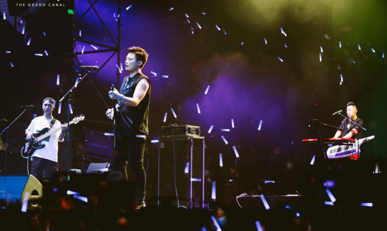 2022致敬传奇——光辉岁月纪念BEYOND演唱会-石家庄站