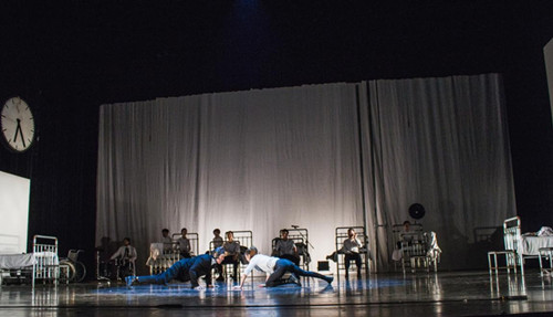 2022戏剧《他有两把左轮手枪和黑白相间的眼睛》杭州站剧目介绍及门票预览