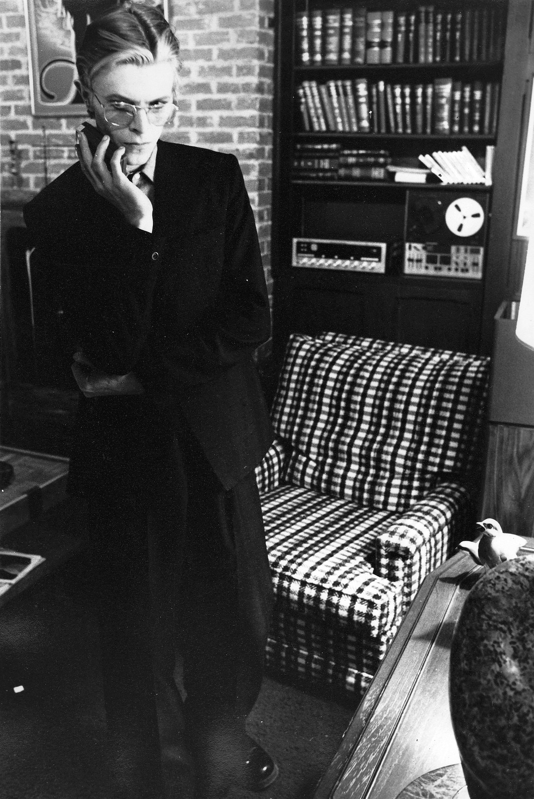 前卫的科幻艺术实验影片:《天降财神》 前卫的科幻艺术实验影片:《天降财神》