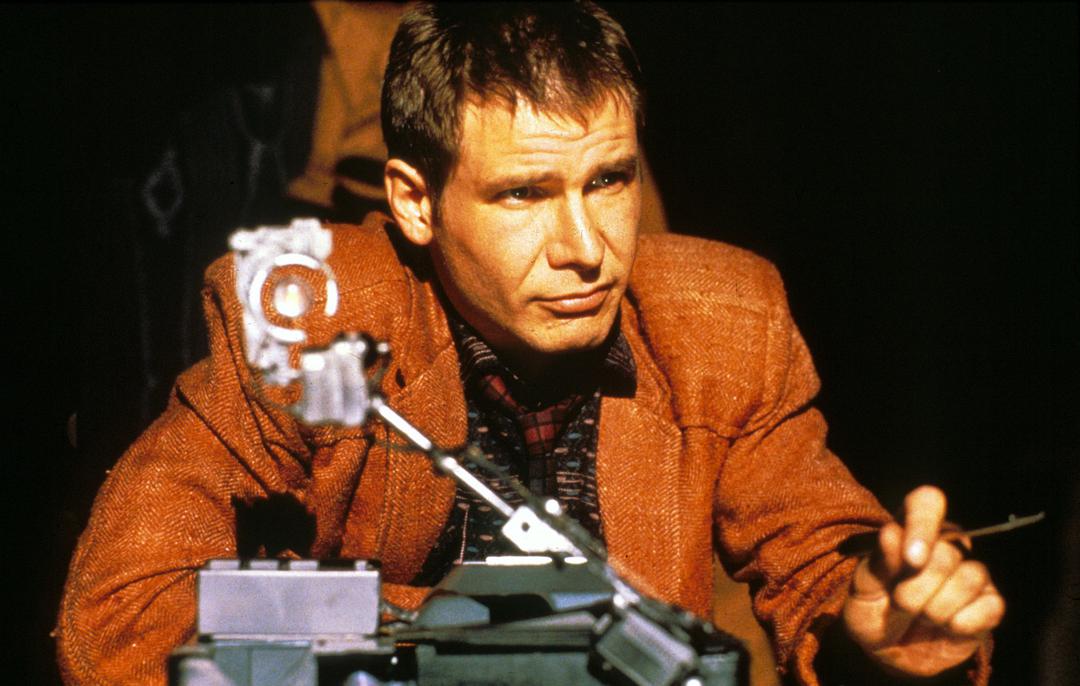 排得上前两名的经典科幻影片:《银翼杀手》 排得上前两名的经典科幻影片:《银翼杀手》