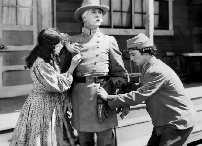 《将军号》：南方视角的战场爱情故事