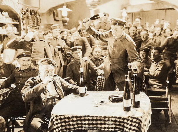 《西线无战事》：光荣与坟墓