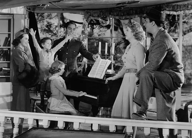 《忠勇之家》:普通人的战争 《忠勇之家》:普通人的战争