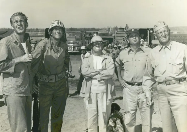 《硫磺岛浴血战》：美国主流战争电影