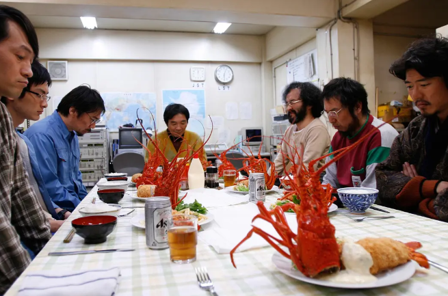 《南极料理人》：美食暖人心