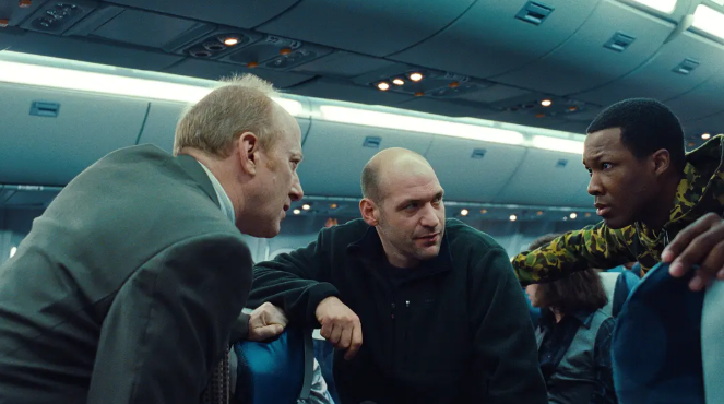 《空中营救》：充满悬念的营救大片