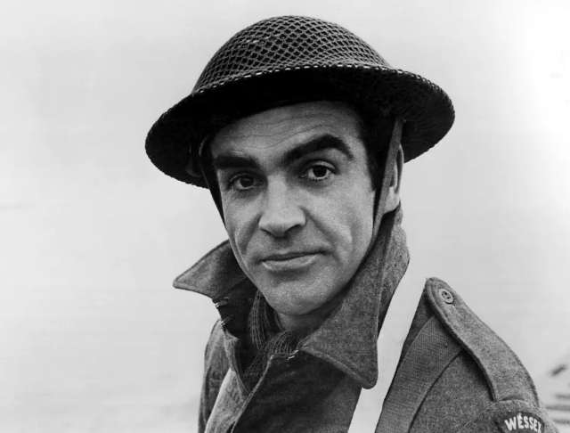 《最长的一日》：与众不同的战争电影