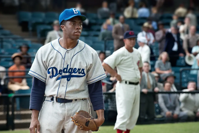 《42号传奇》:坚持内心的信念 《42号传奇》:坚持内心的信念