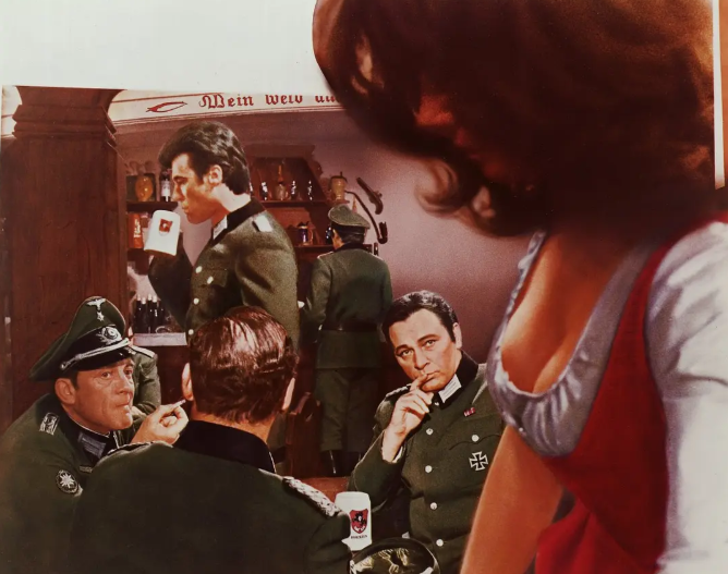 《血染雪山堡》：英国经典谍战片