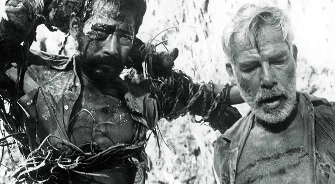 《决斗太平洋》：具有荒诞喜剧风格的战争片