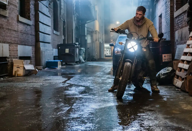 《毒液》：细节满满的科幻片