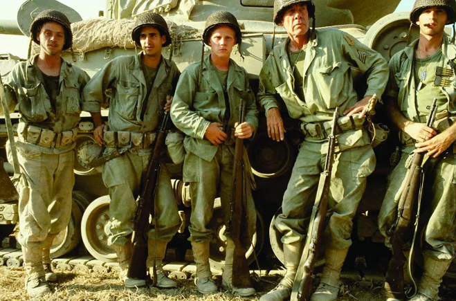 《铁血军营》：五个人的战争