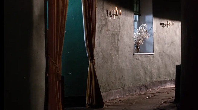 《铁血军营》：五个人的战争