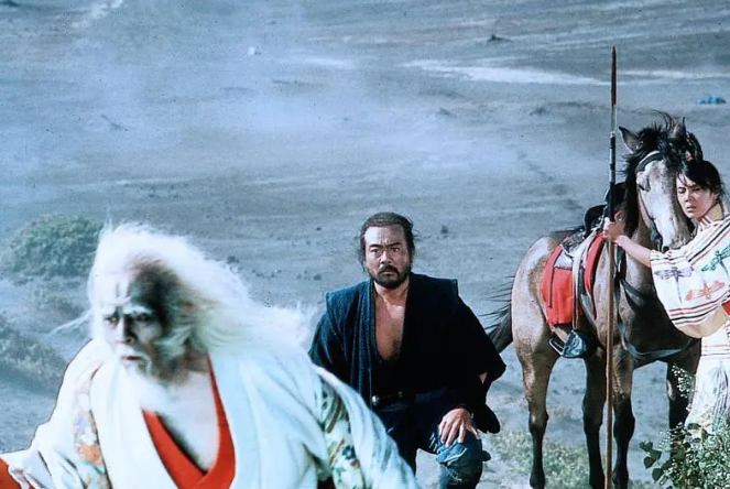 《乱》：史诗背景下的人性悲剧