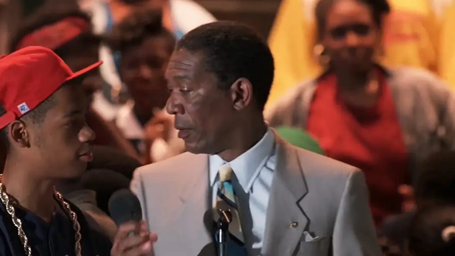 《铁腕校长》：一个伟大的校长