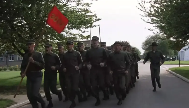 《全金属外壳》：人性是一座桥梁