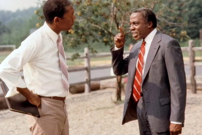 《铁腕校长》：一个伟大的校长