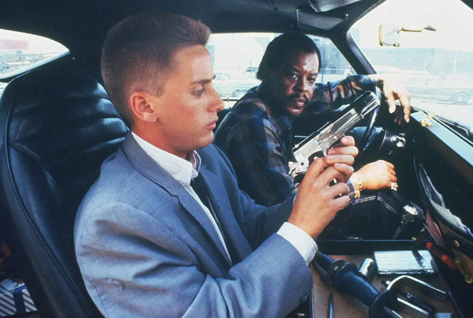 《追讨者》:反常规的追风者 《追讨者》:反常规的追风者