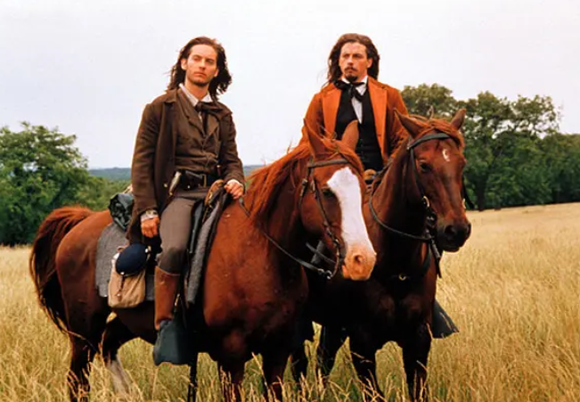 《与魔鬼共骑》：以河为界的正义