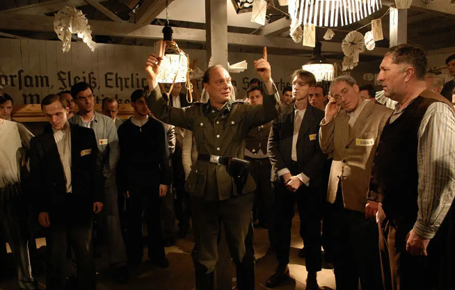 《伪钞制造者》:正视历史上的民族 《伪钞制造者》:正视历史上的民族