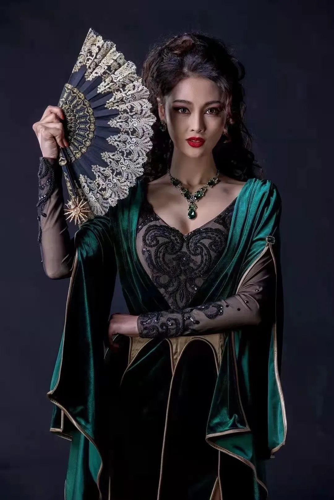 戏剧《贾尼斯基基》上海站演出信息、订票链接