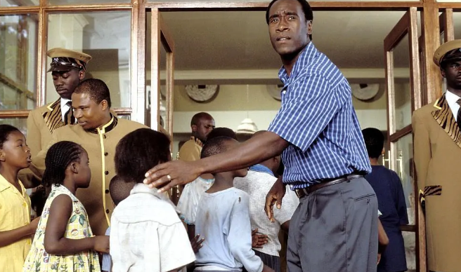 《卢旺达饭店》：根据真实事件改编的影片