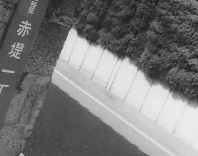 《铁男1:金属兽》：中二少年金属世界梦