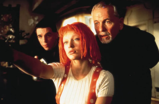 《第五元素》：披着科幻外衣的喜剧片