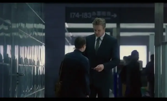 《代码46》:未来的爱情是冰冷的 《代码46》:未来的爱情是冰冷的