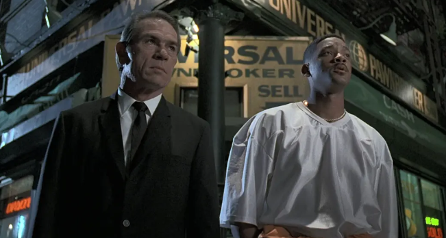 《黑衣人》：细节值得品味