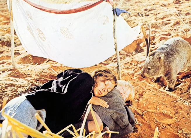 《小姐弟荒原历险》：文明是一顶戴着的高帽