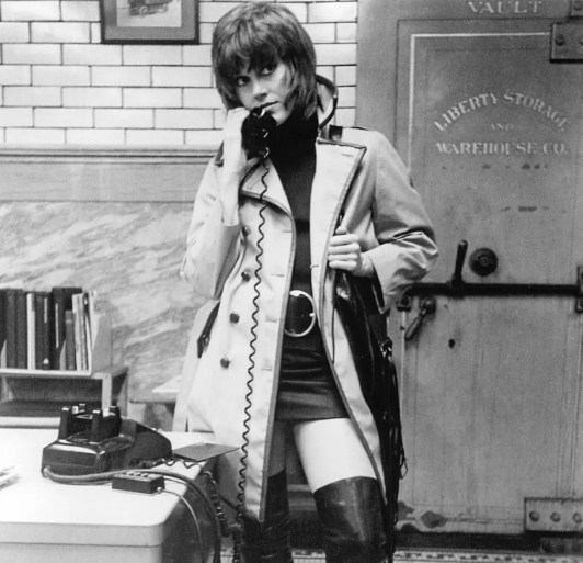 《花街杀人王》：顺应时代潮流的非典型侦探片