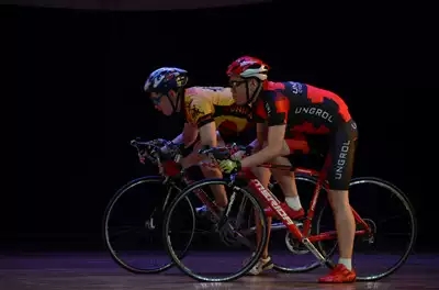 2022金蛋话剧节话剧《疯狂的疯狂》-郑州站