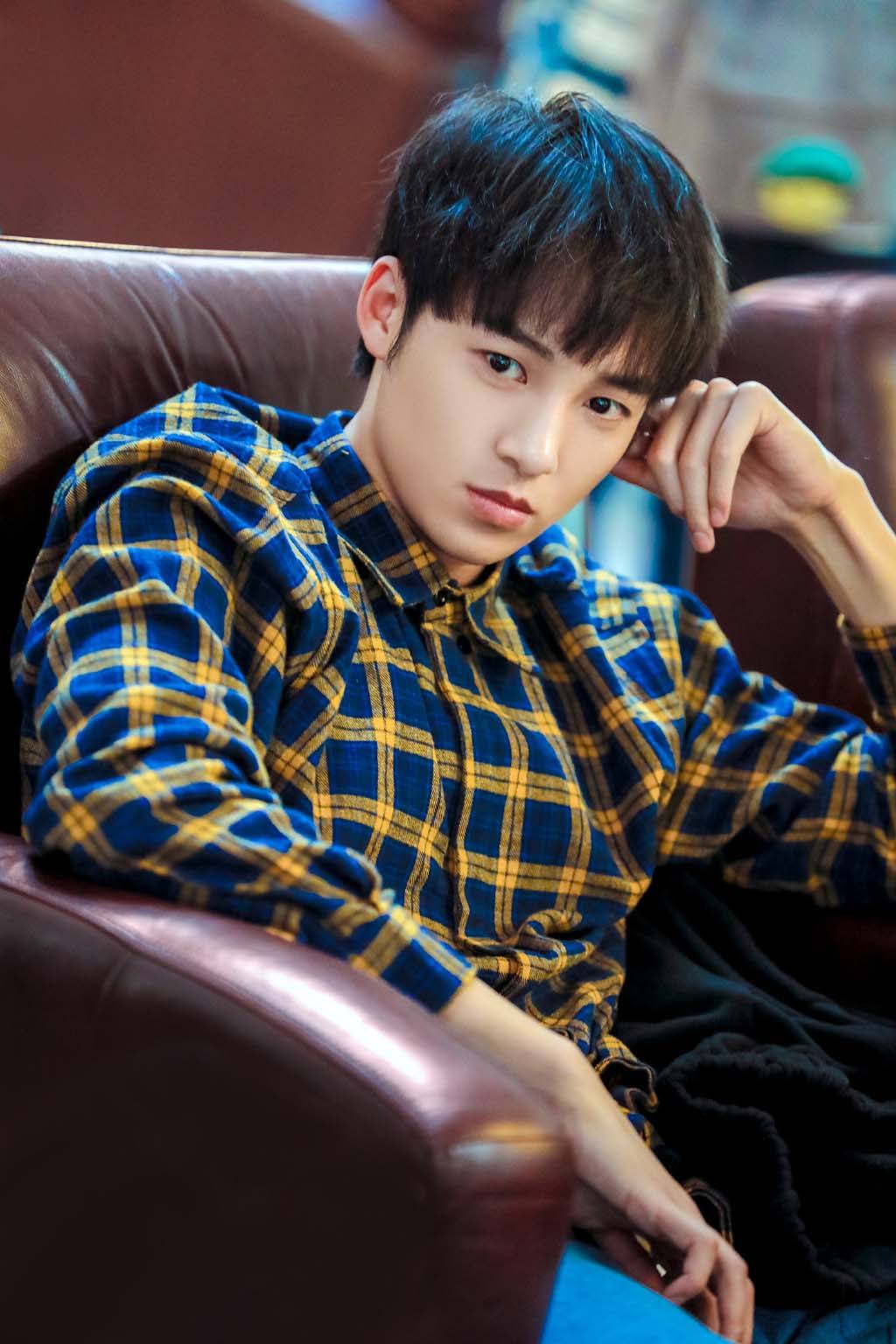 2022伍嘉成杭州演唱会门票什么时候开售? 2022伍嘉成杭州演唱会门票什么时候开售?