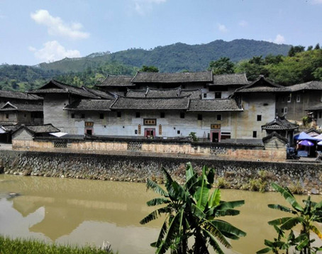 洪坑土楼民俗文化村