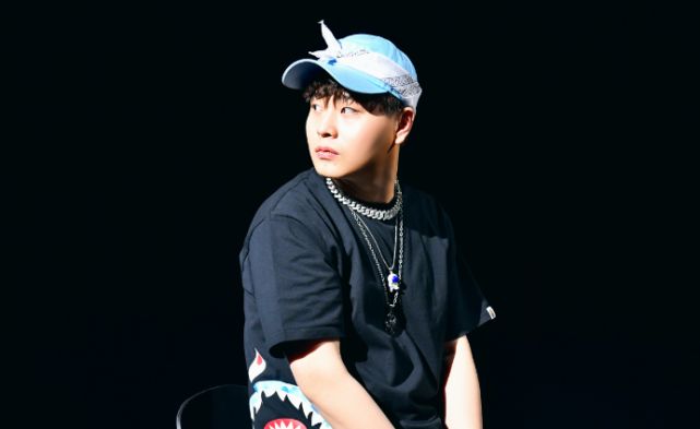 2022小青龙-何程「迟·到」全国巡演-重庆站