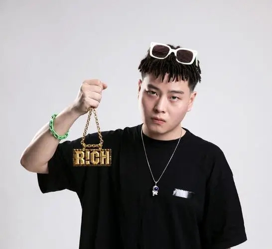 2022小青龙-何程「迟·到」全国巡演-西安站