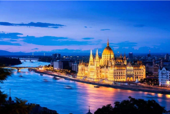 春之声圆舞曲-2022中外名曲北京春季交响音乐会