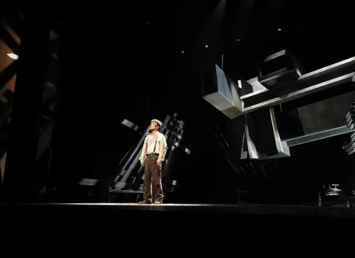 2022话剧《雾中灯塔》成都站(剧目介绍/门票价格) 2022话剧《雾中灯塔》成都站(剧目介绍/门票价格)