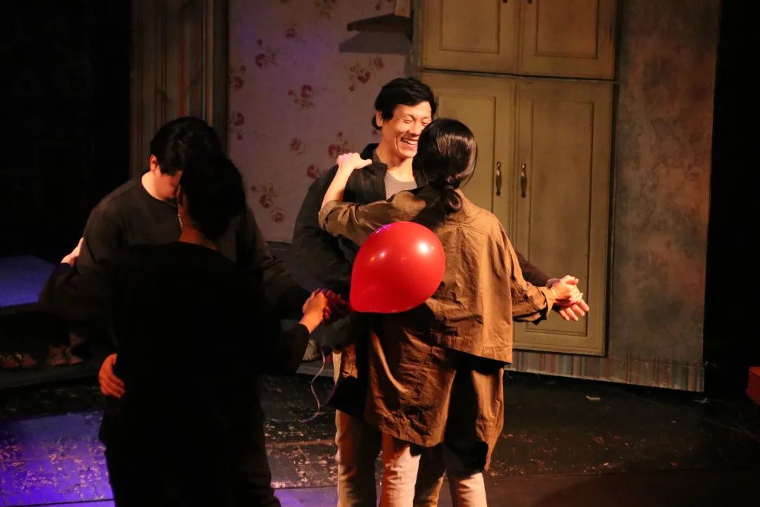 2022西安话剧院x新城剧场《两只蚂蚁在路上》-西安站