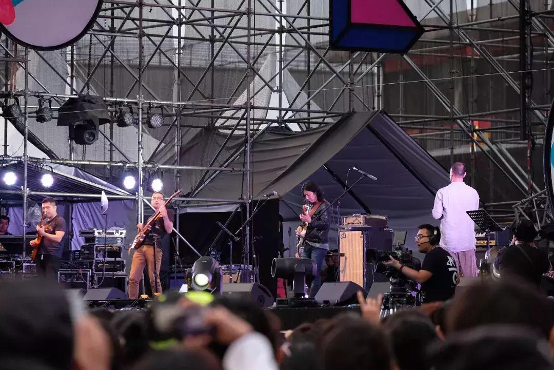 2022万能青年旅店广州演唱会门票在哪买？