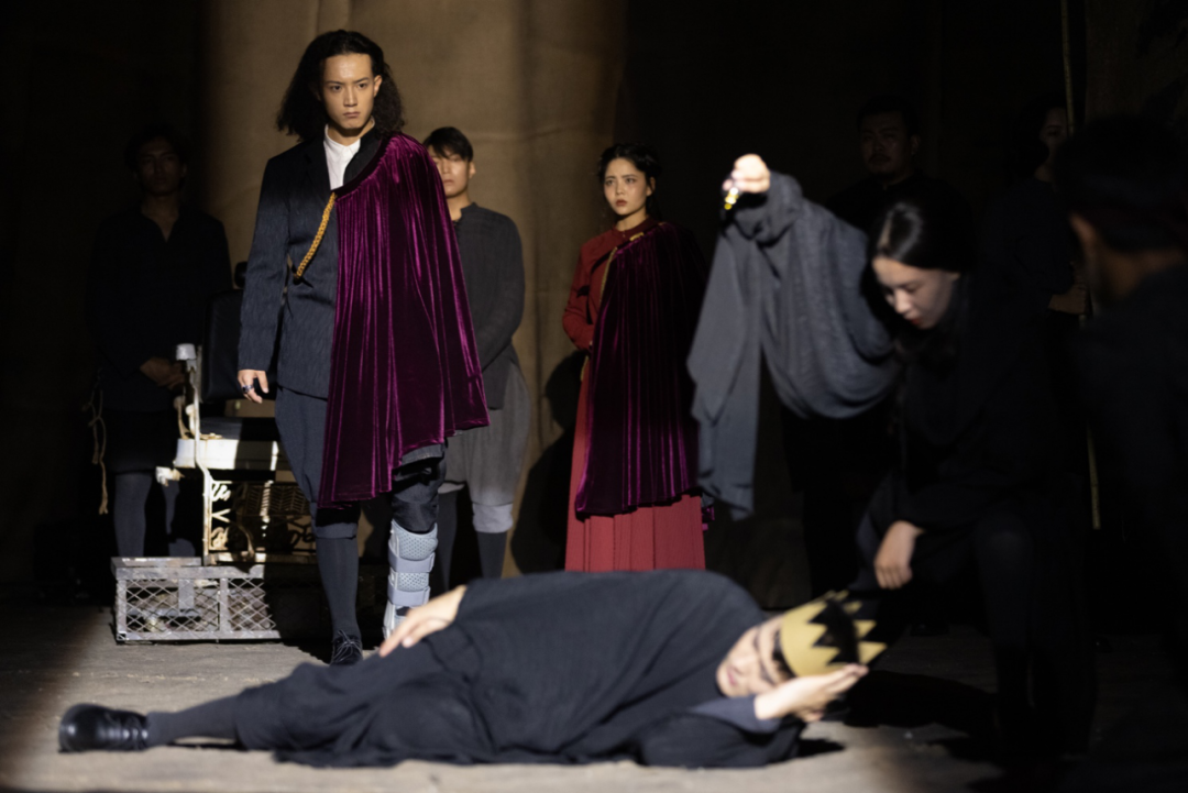 2022汉藏双语版·话剧《哈姆雷特》（普通话版）-天津站