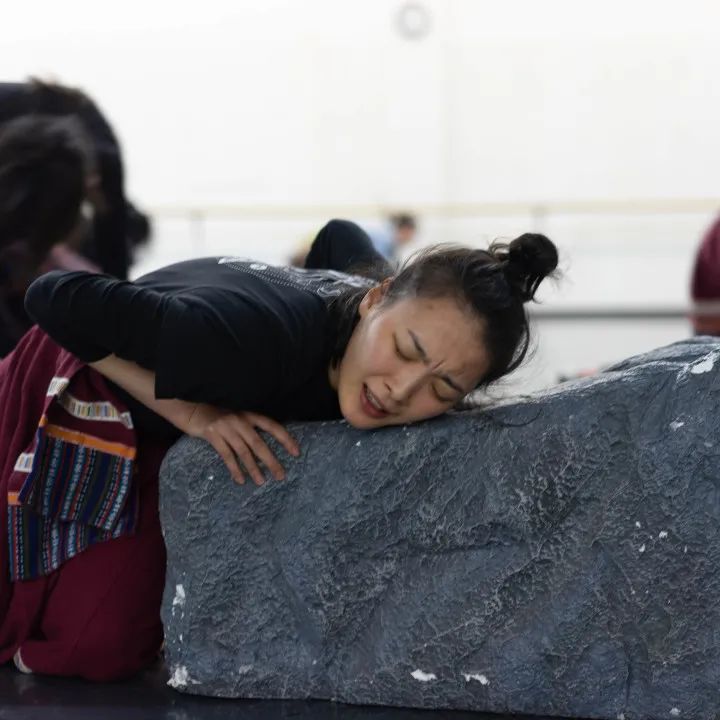 2022启普剧场·舞剧《朴裙》-杭州站 2022启普剧场·舞剧《朴裙》-杭州站