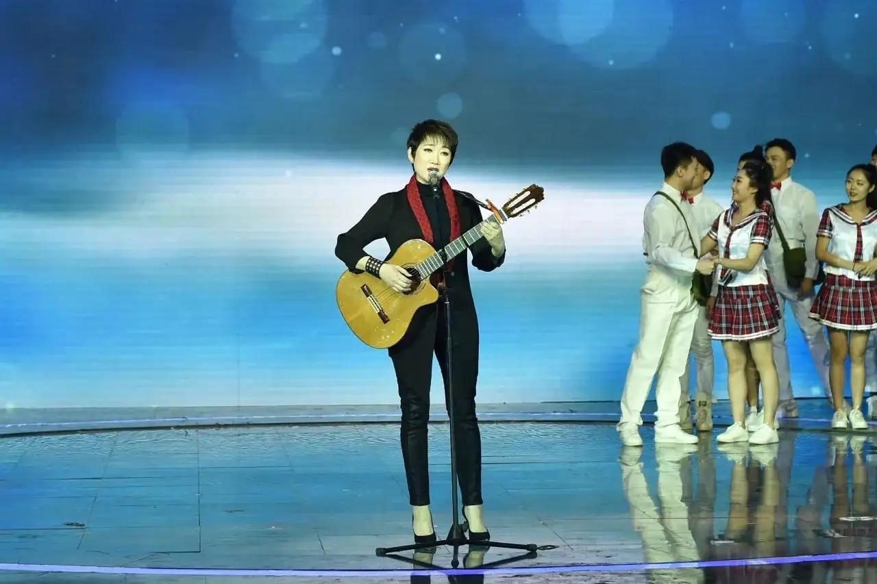 2022成方圆上海演唱会门票+场馆+演出详情 2022成方圆上海演唱会门票+场馆+演出详情