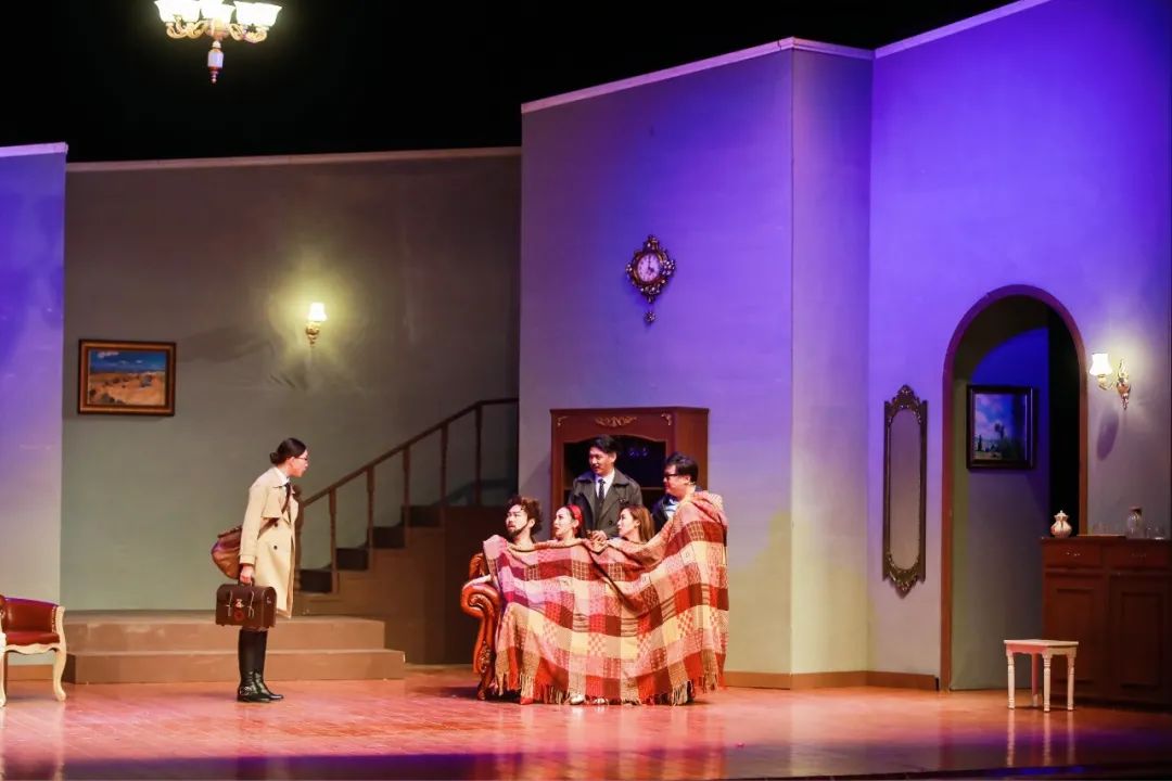 2022英式经典喜剧《飞来横财》-太原站