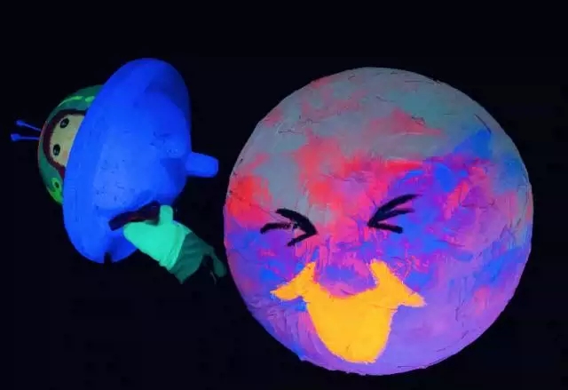 2022原创黑光儿童剧《漫游太阳系》-成都站 2022原创黑光儿童剧《漫游太阳系》-成都站