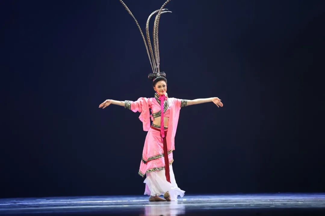 2022“为人民而舞”—《舞动经典》北京舞蹈学院青年舞团舞蹈作品-武汉站