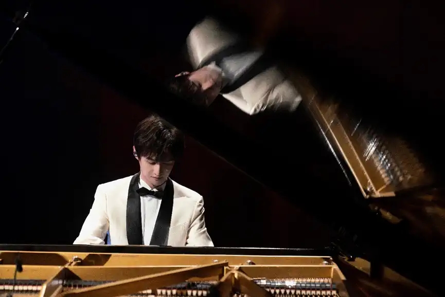 2022《时空旅行者——破·维》张浩天钢琴独奏音乐会-南京站 2022《时空旅行者——破·维》张浩天钢琴独奏音乐会-南京站